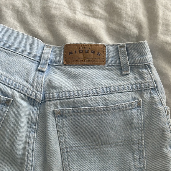 vintage jeans light washed shorts - Picture 2 of 5